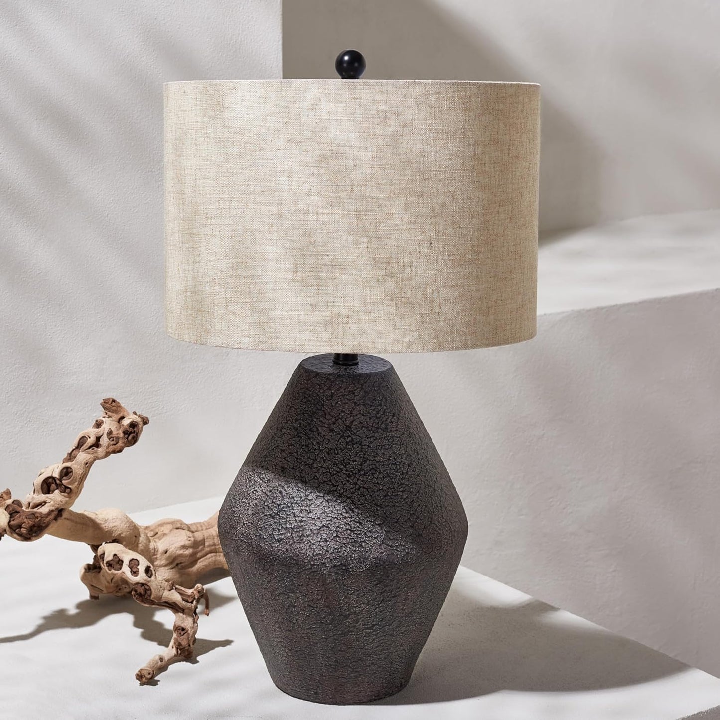 SAFAVIEH Lighting Collection – Ersta Brown Modern Rustic Farmhouse Table Lamp, 27-Inch Accent Lamp for Bedroom, Living Room, Home Office (TBL4367A)