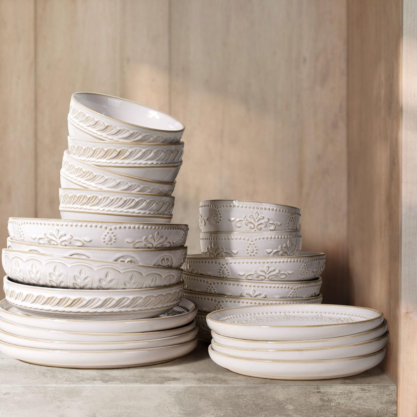 Artena Pasta Bowls, 50oz Large Salad Serving Bowls, 9.75'' Plates Bowl Set of 4, Big White Ceramic Soup Bowl for Kitchen, Embossment Shallow Dinner Bowl, Microwave Dishwasher Safe, Damask Floral