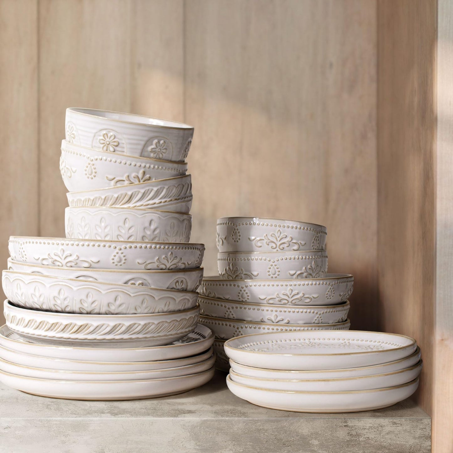 Artena Pasta Bowls, 50oz Large Salad Serving Bowls, 9.75'' Plates Bowl Set of 4, Big White Ceramic Soup Bowl for Kitchen, Embossment Shallow Dinner Bowl, Microwave Dishwasher Safe, Damask Floral