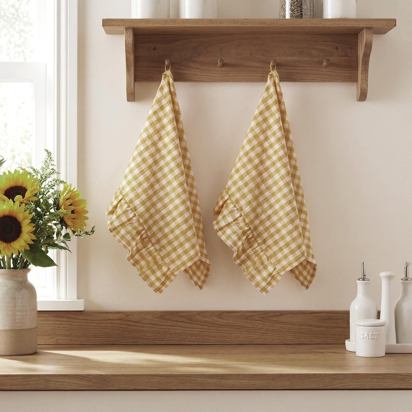 HunnmingRe Taupe Kitchen Towels Set of 2, 100% Cotton Ruffled Gingham Dish Towels 18"x28" Tea Cloths Classic Plaid Pattern for Farmhouse Charm, Drying Dishes, Entertaining Guests