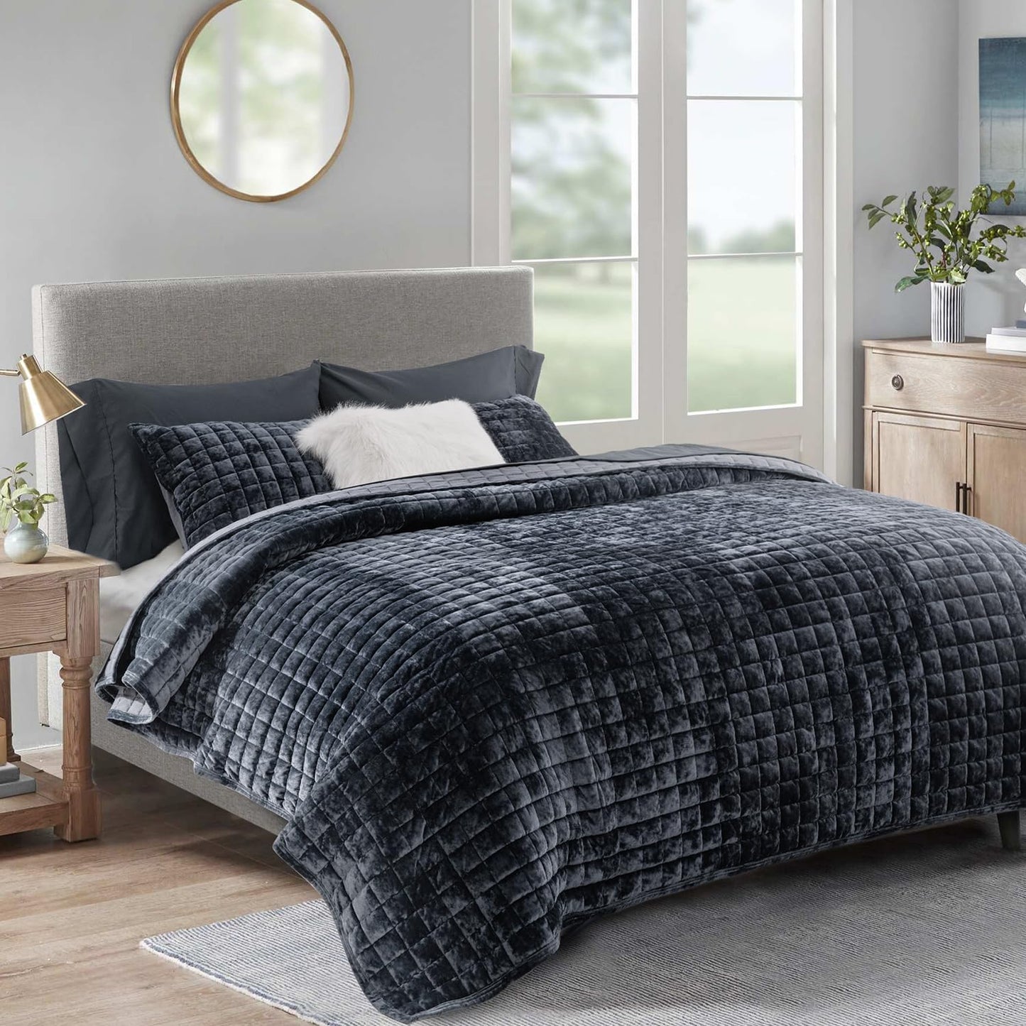 Box Stitch Velvet Quilt Set, King Size