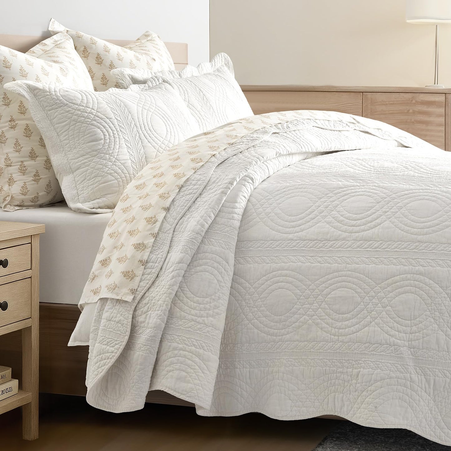 100% Cotton Scallop Quilt Set