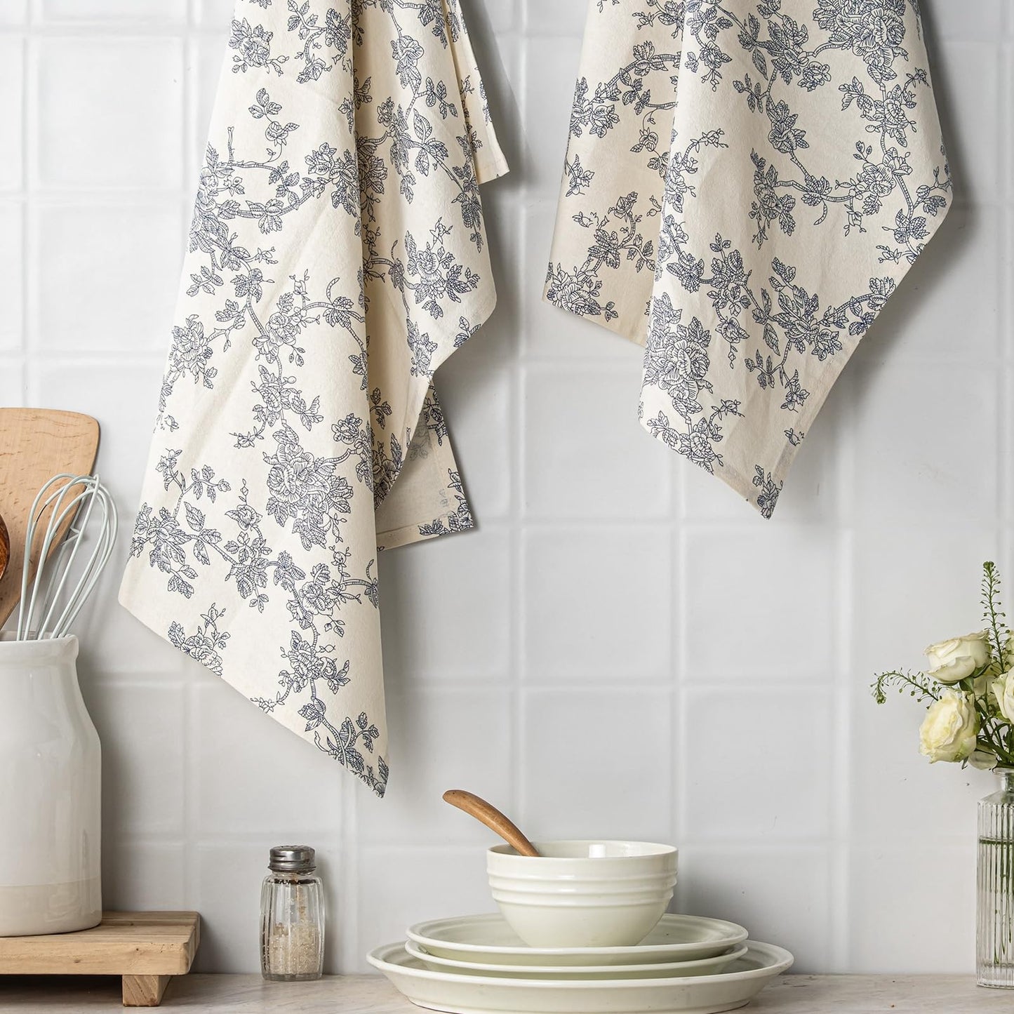 100% Cotton French Pastoral Kitchen Towels Set of 2, Decorative Flour Sack Tea Towels with Hanging Loop 18x25 Inch Absorbent Dish Cloths Farmhouse Home Decor, Brown