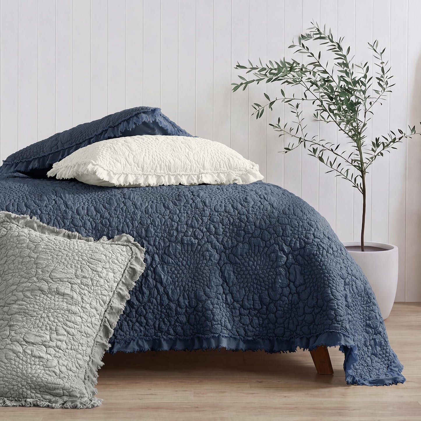 Ruffled Quilt Stone-Washed Lightweight Crinkled Shabby Chic Bedding Set