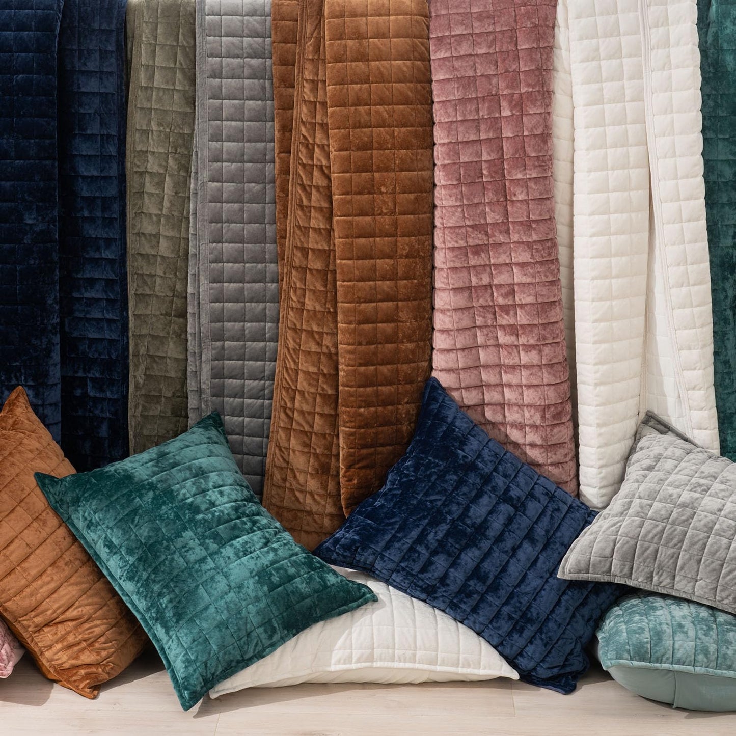 Box Stitch Velvet Quilt Set, King Size