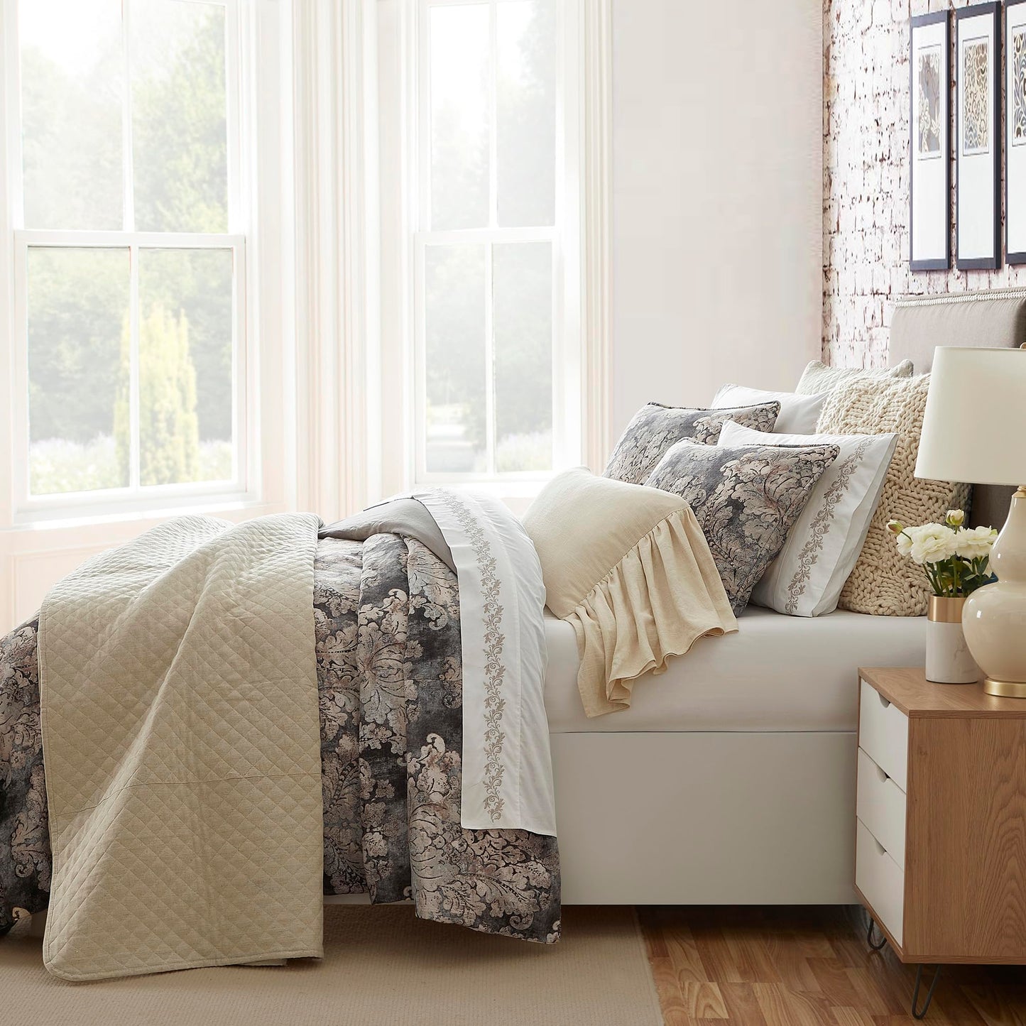 Victoria 3 Piece Duvet Cover Set with Pillow Shams