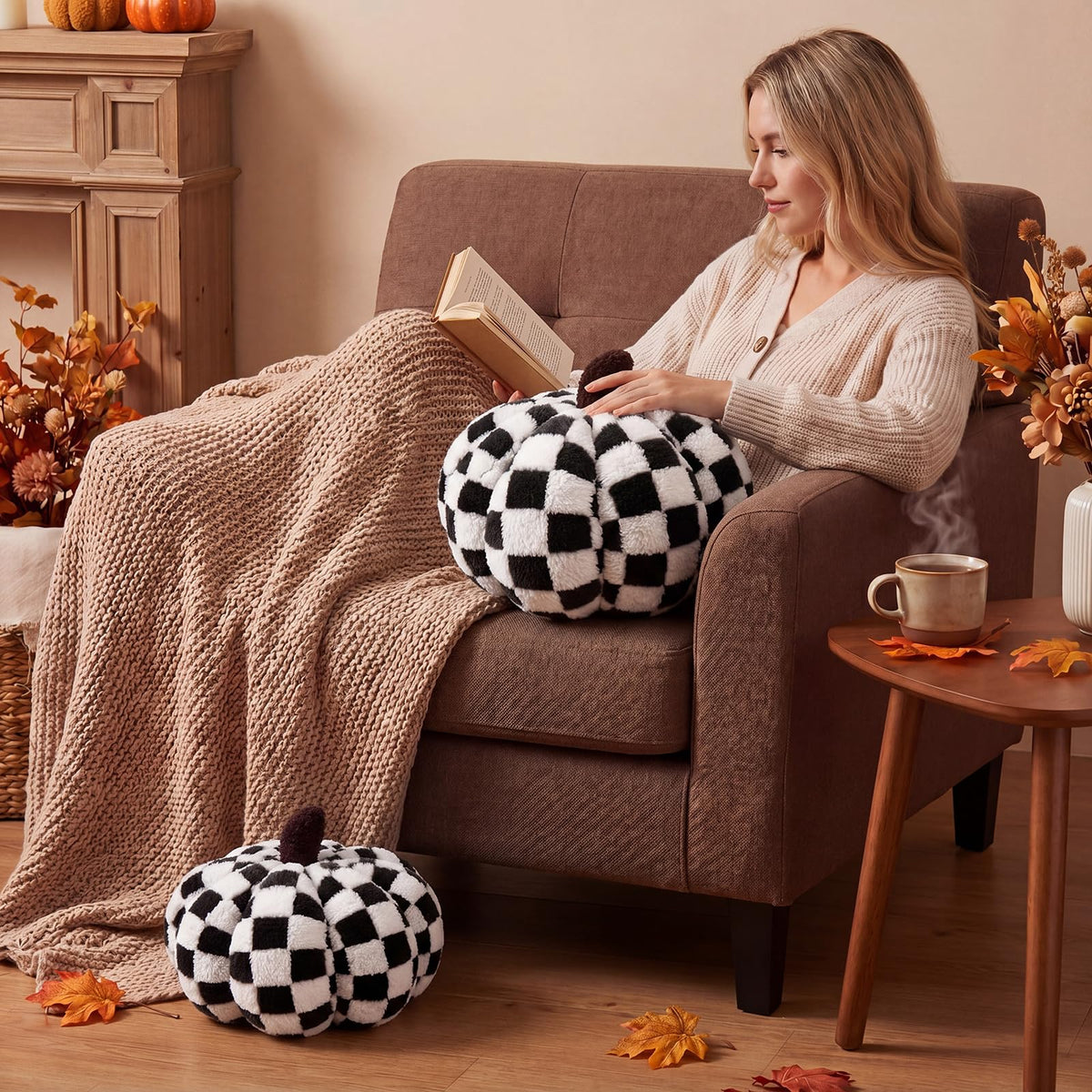 2 Pcs Pumpkin Pillows Brown White Checkerboard