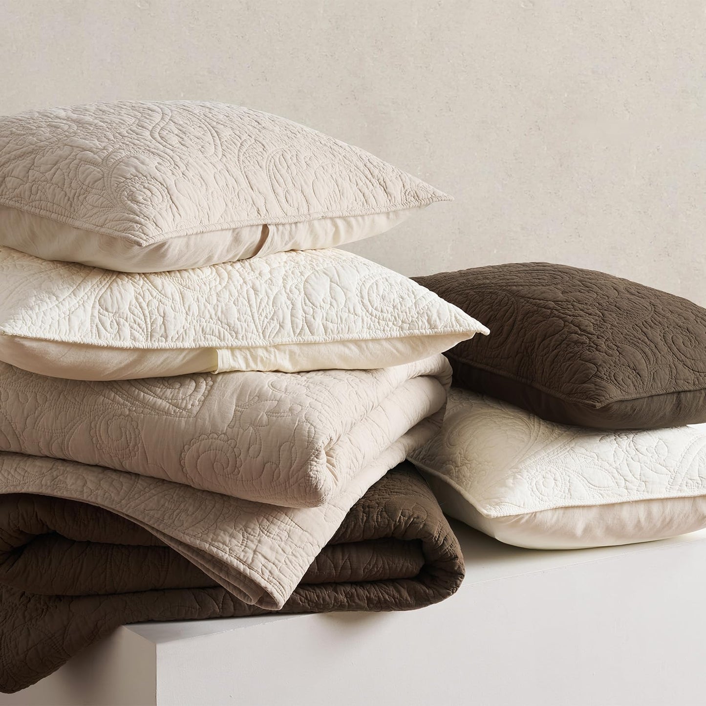 100% Cotton Scallop Quilt Set