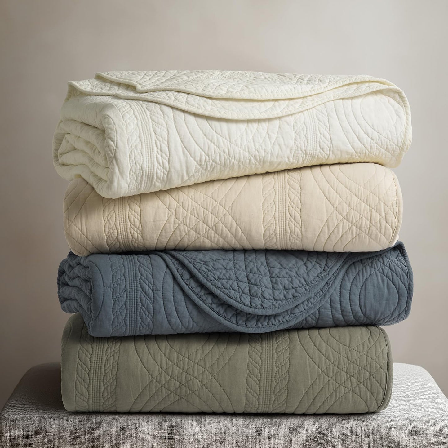 100% Cotton Scallop Quilt Set