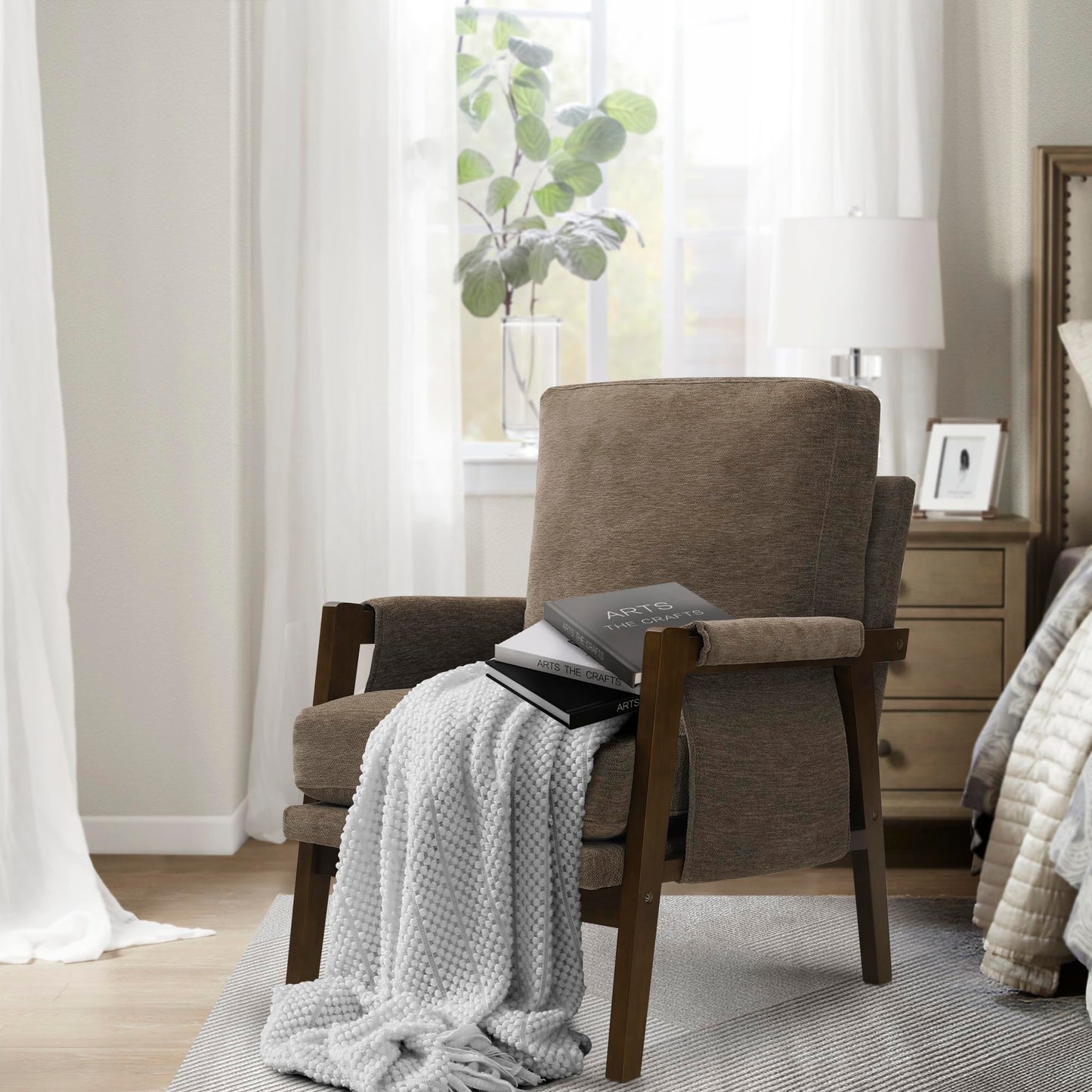 Modern Accent Armchair_Solid Wood