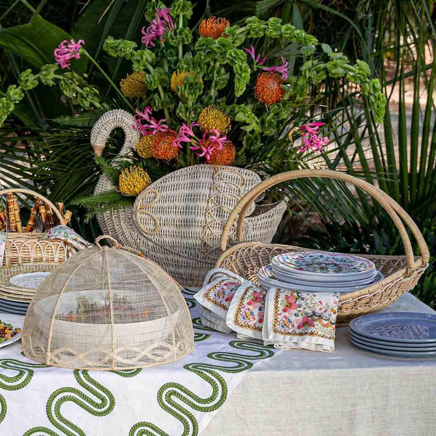Juliska Provence Rattan Swan Basket - Whitewash