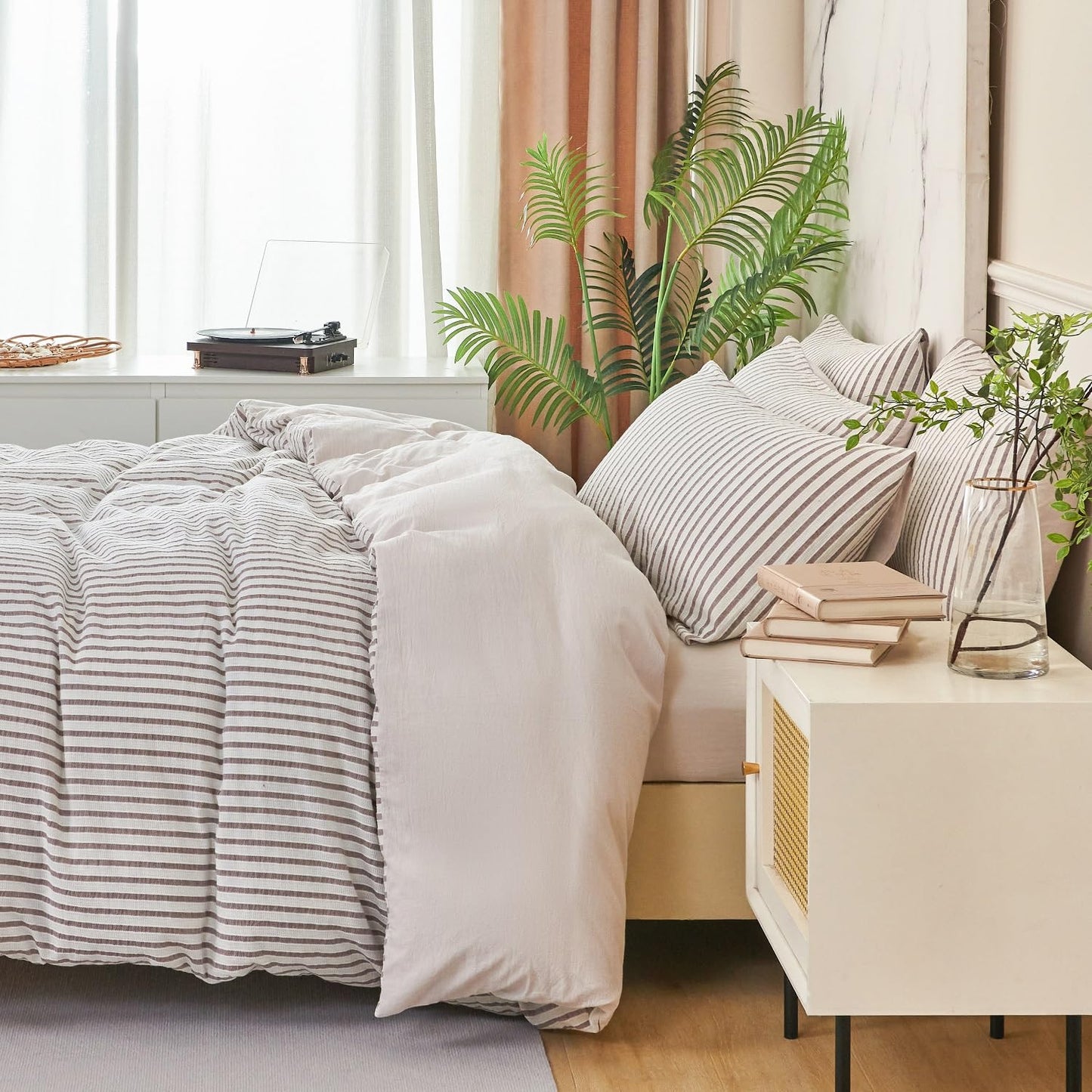 Striped Duvet Cover Queen Beige Washed Microfiber Jacquard 3 Pieces Bedding Set, White Beige Vertical Ticking Stripes Pattern Comforter Cover with Zipper Closure Breathable Durable Soft Comfy