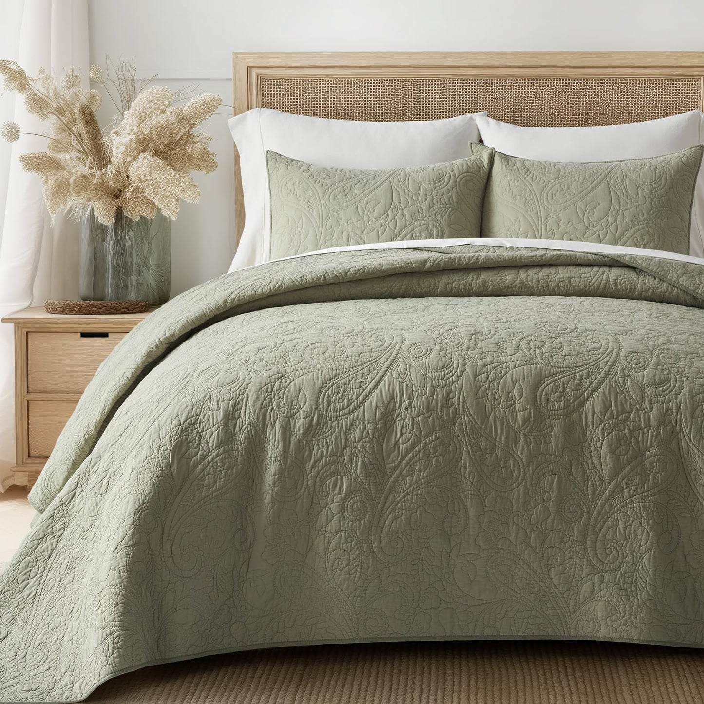 100% Cotton Scallop Quilt Set