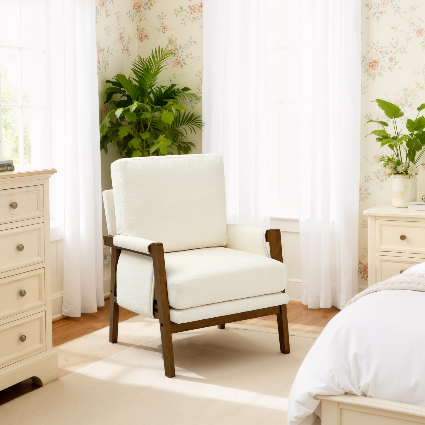 Modern Accent Armchair_Solid Wood