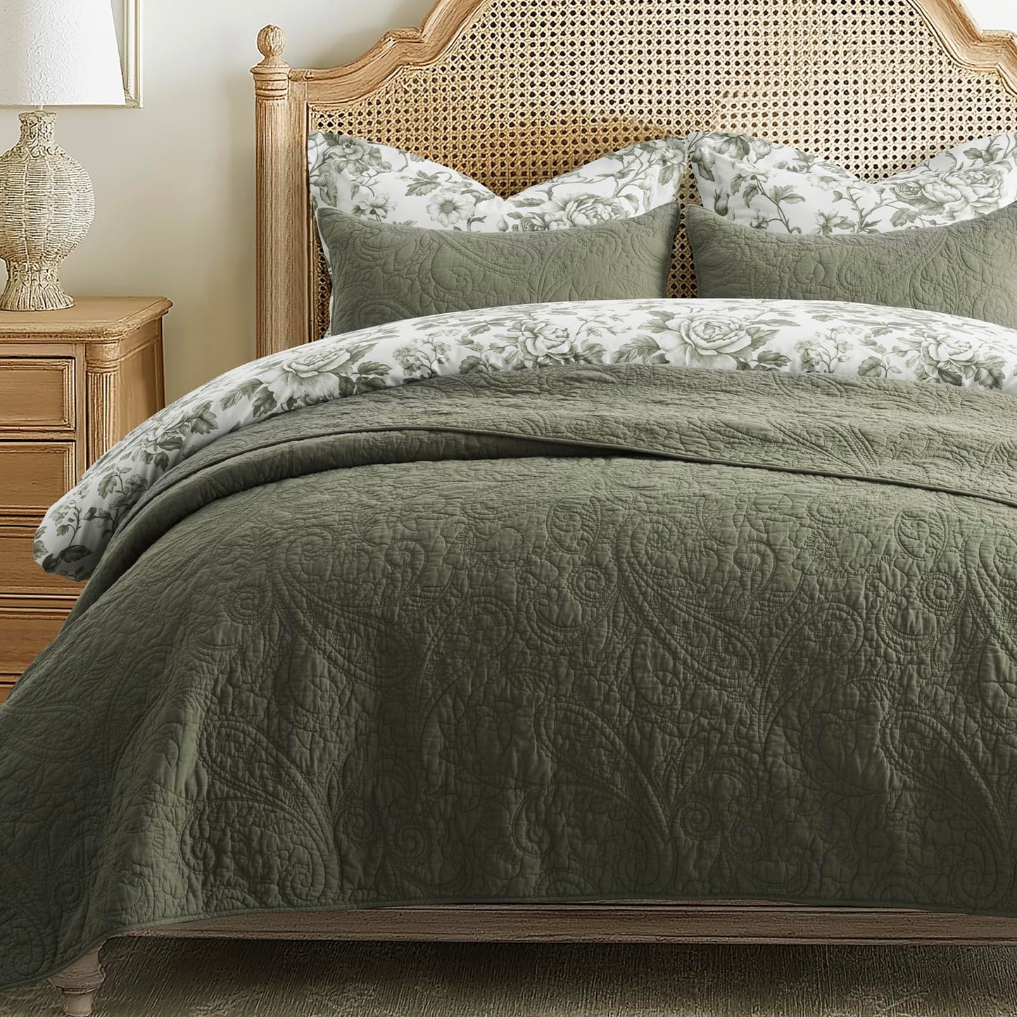 100% Cotton Scallop Quilt Set