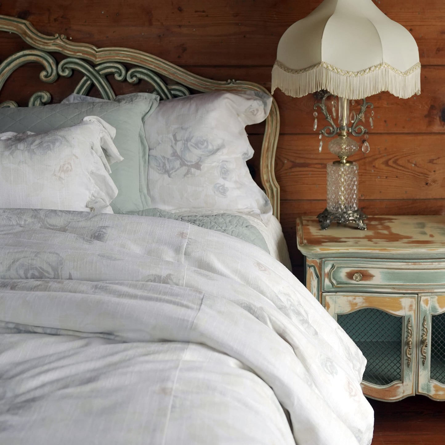 Victoria 3 Piece Duvet Cover Set with Pillow Shams
