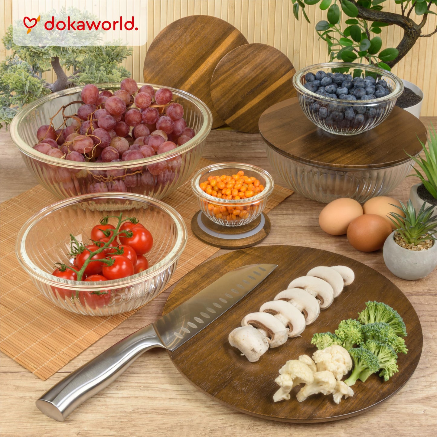 Glass Container Set with Acacia Lids - 4 Stackable Meal Prep Containers. Durable heat resistant Inert Borosilicate Glass