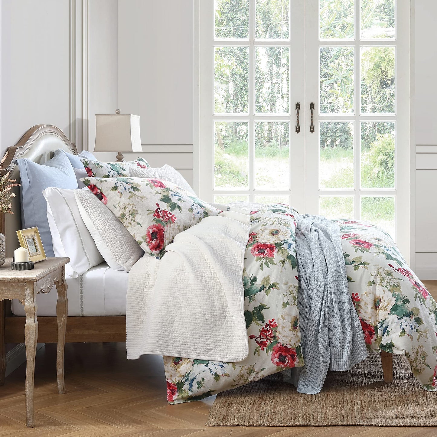 Victoria 3 Piece Duvet Cover Set with Pillow Shams