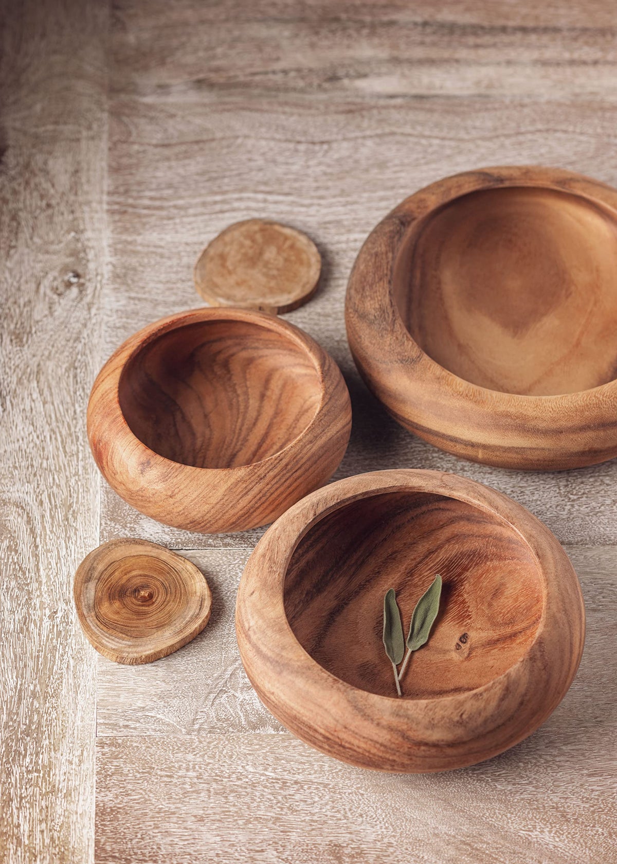 Hand Carved Leaf Bowl