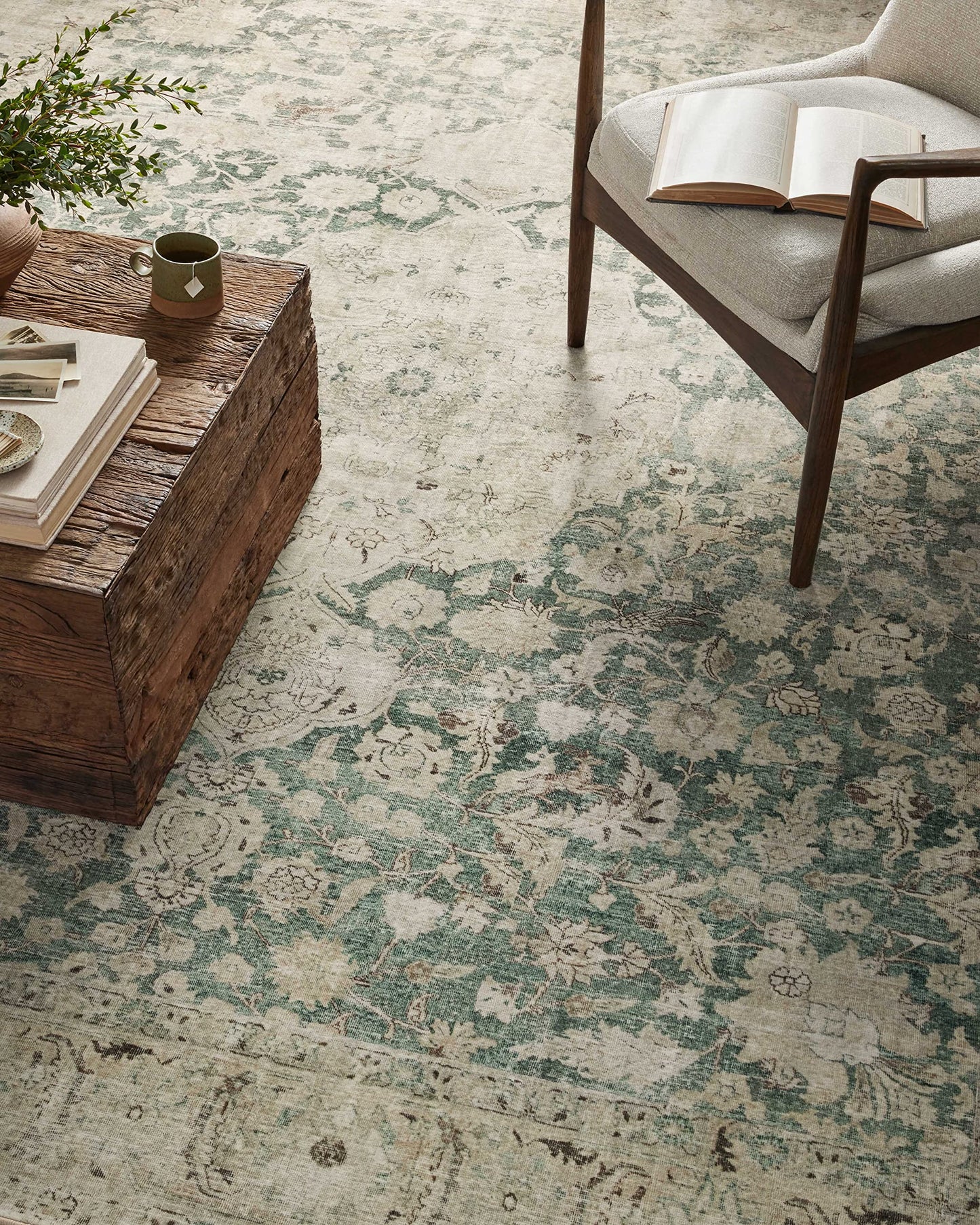 Loloi Magnolia Home by Joanna Gaines Sinclair Collection SIN-01 Pebble/Taupe 7'-6" x 9'-6", .25" Pile Height, Machine Washable, Area Rug